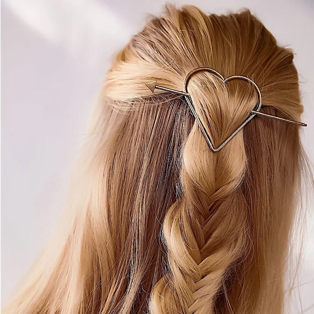 ⚜️[𝟯/$𝟭𝟴]⚜️NEW Large Heart Arrow Barrette - Picture 5 of 9